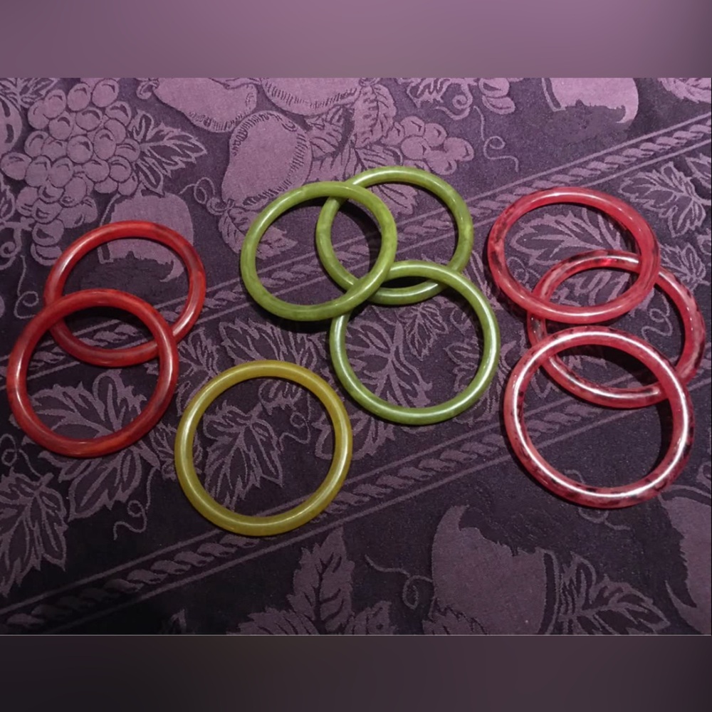 Authentic Bakelite Bangle Bracelets - image 6